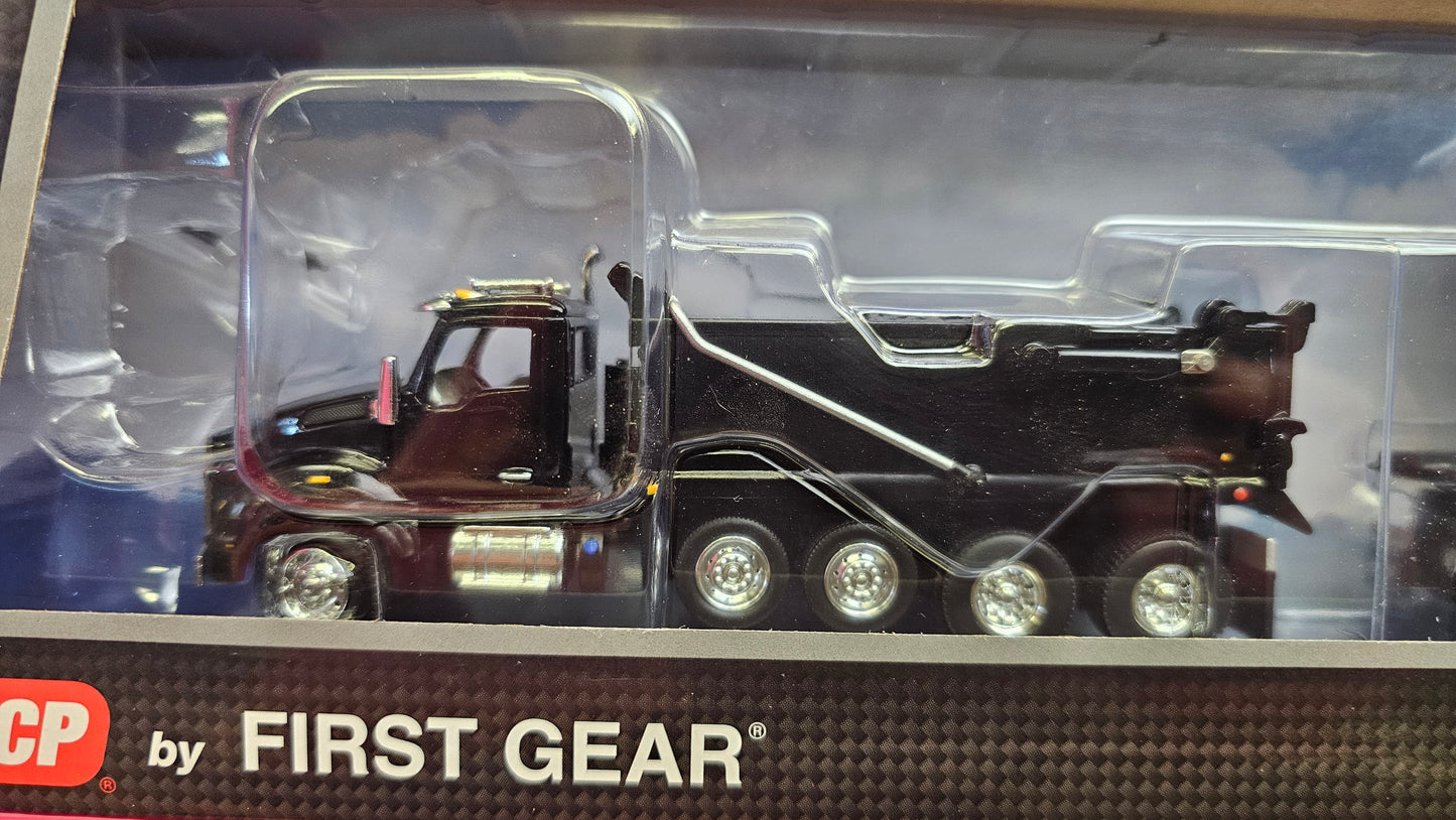 1/64 Scale Kenworth T880