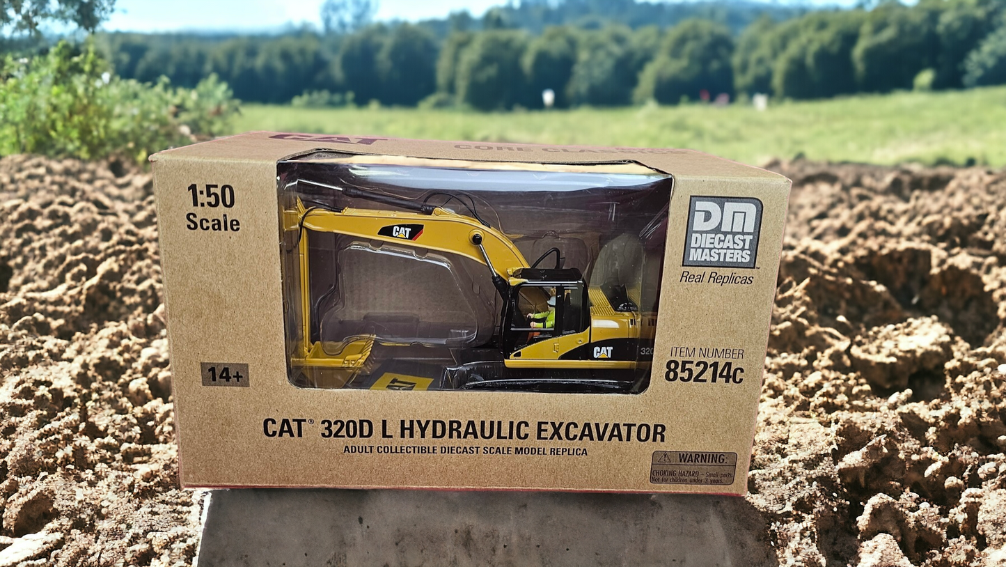 1/50 CAT 320D Hydraulic Excavator