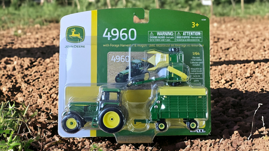 1/64 John Deere 4960 Tractor with Harvester & Wagon