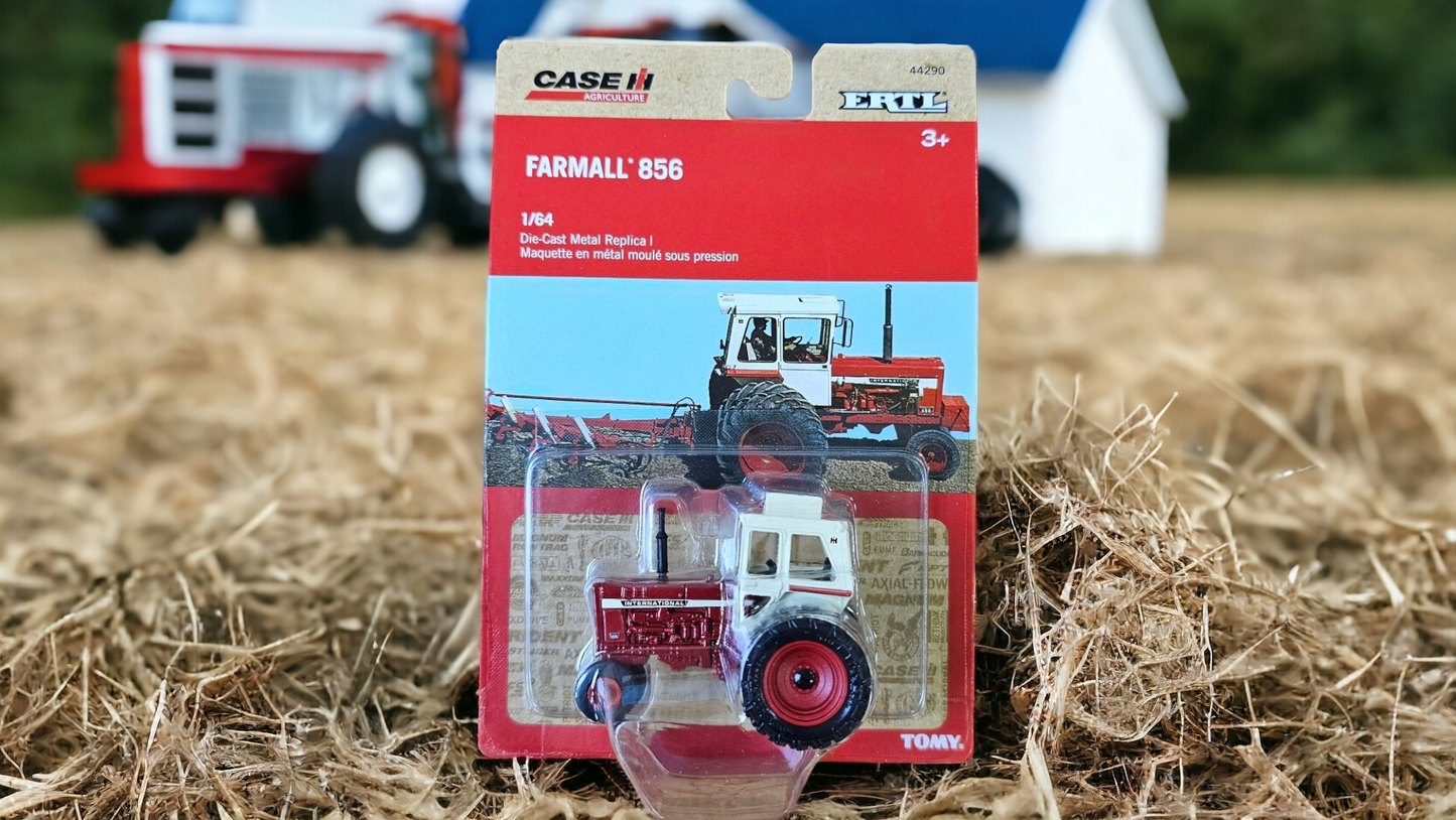 1/64 Case Farmall 856 Tractor